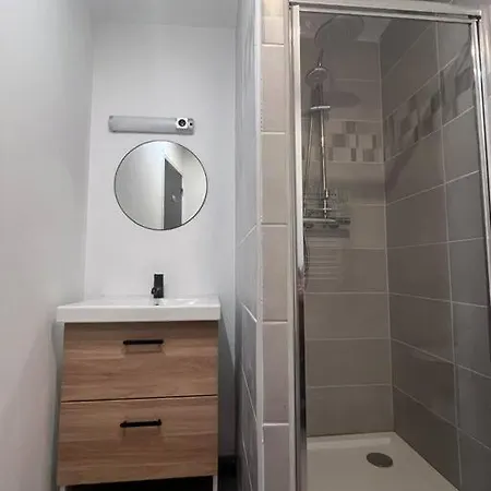 Maison Neuve 5 Personnes Proche Centre Appartement